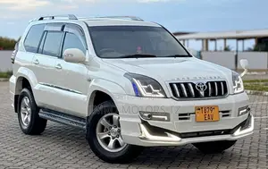 Toyota Land Cruiser Prado 2006 White