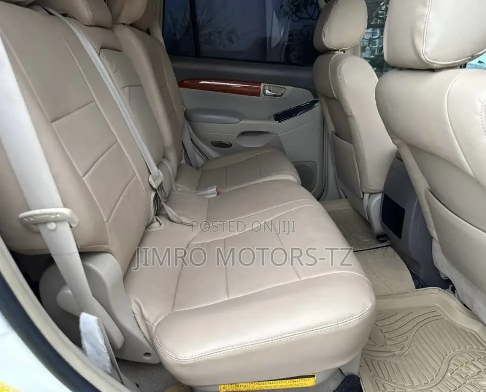 Toyota Land Cruiser Prado 2006 White