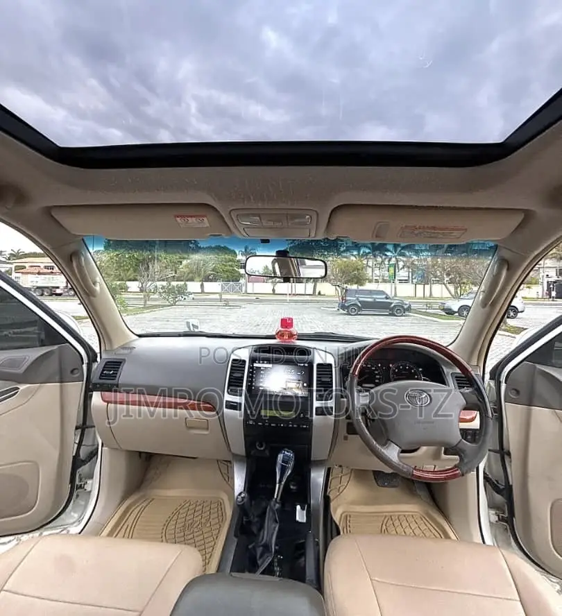 Toyota Land Cruiser Prado 2006 White