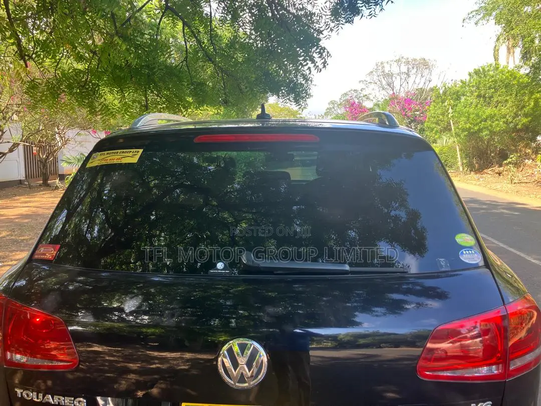 Volkswagen Touareg 2012 Black
