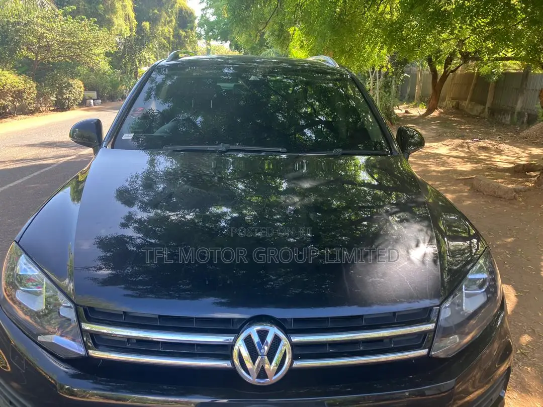 Volkswagen Touareg 2012 Black