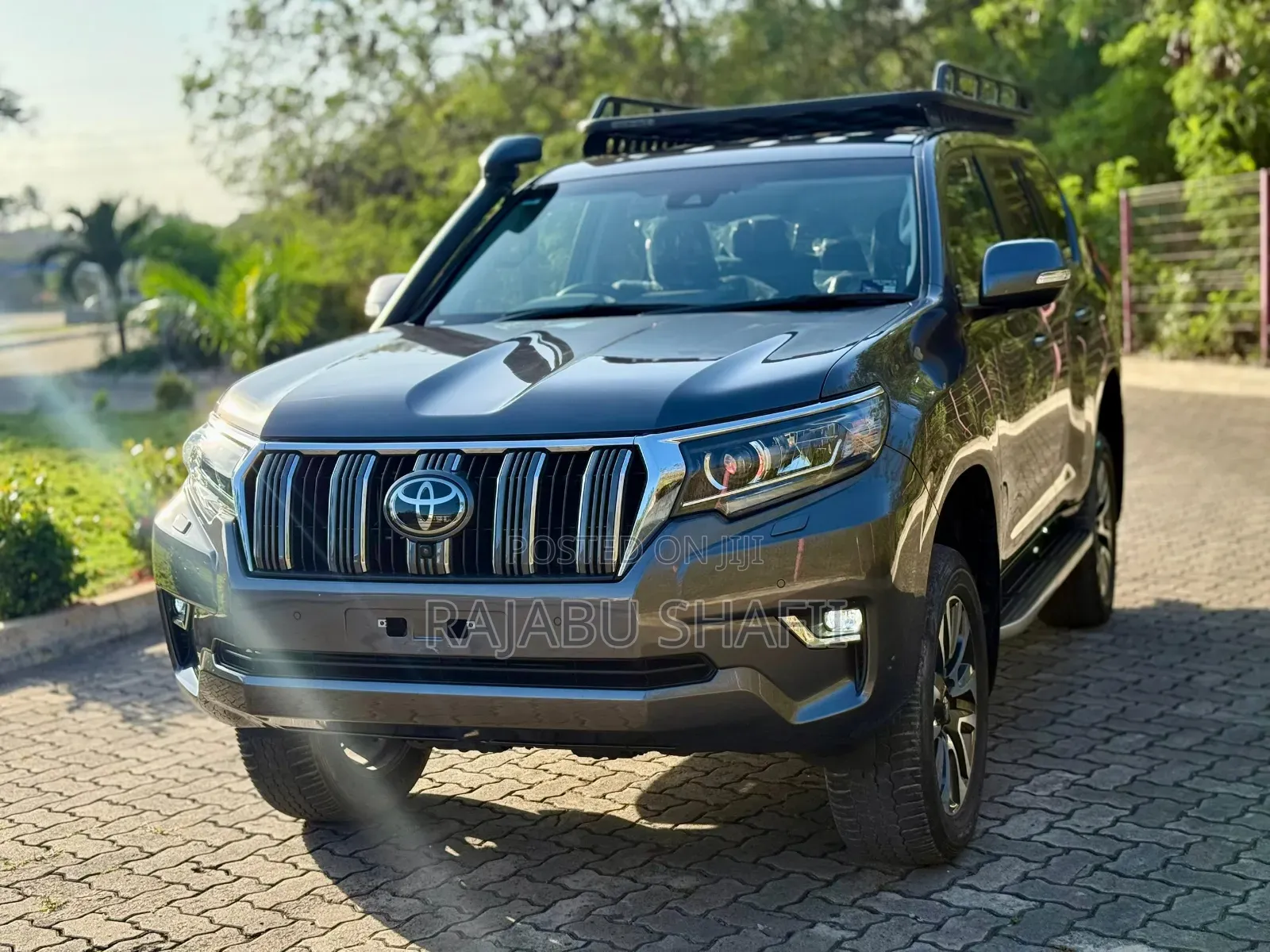 Toyota Land Cruiser Prado 2.8 2023 Gray