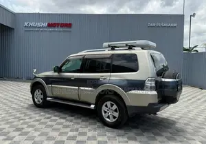 Mitsubishi Pajero 2007 Beige