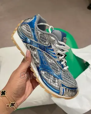 Bottega Veneta Orbit Sneakers
