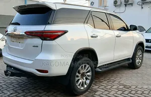 Toyota Fortuner 2021 White