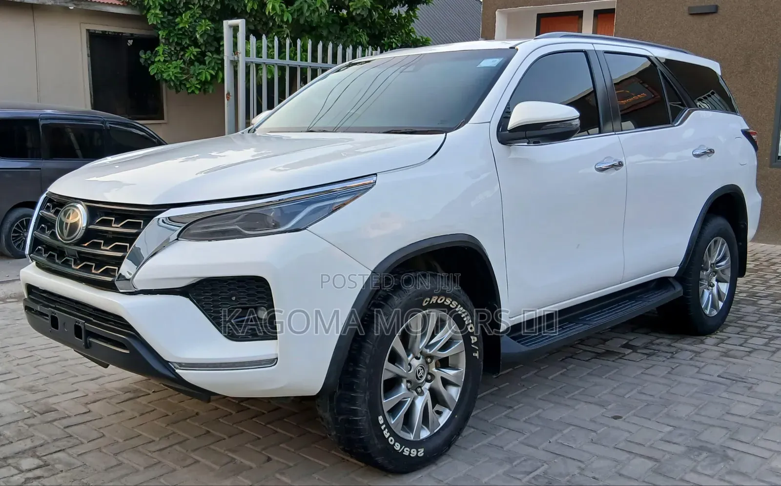 Toyota Fortuner 2021 White