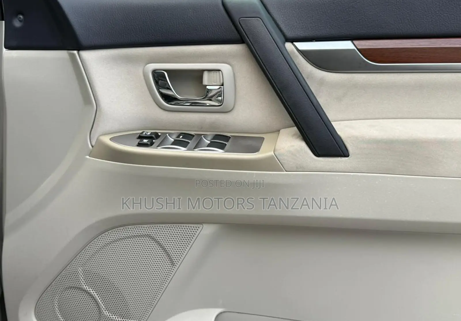Mitsubishi Pajero 2007 Beige