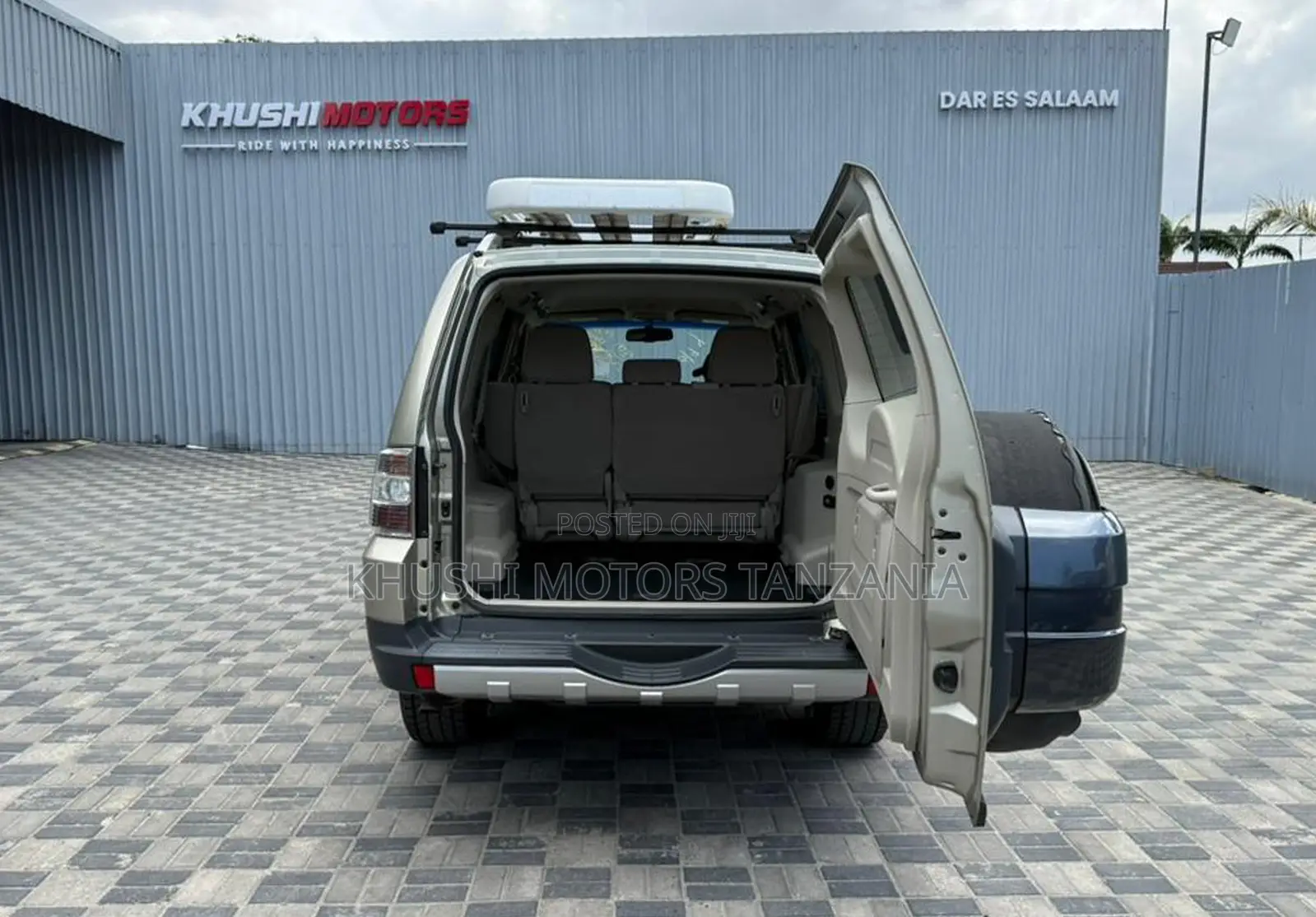 Mitsubishi Pajero 2007 Beige