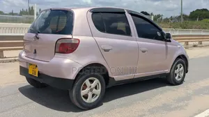 Toyota Vitz 2002 Pink