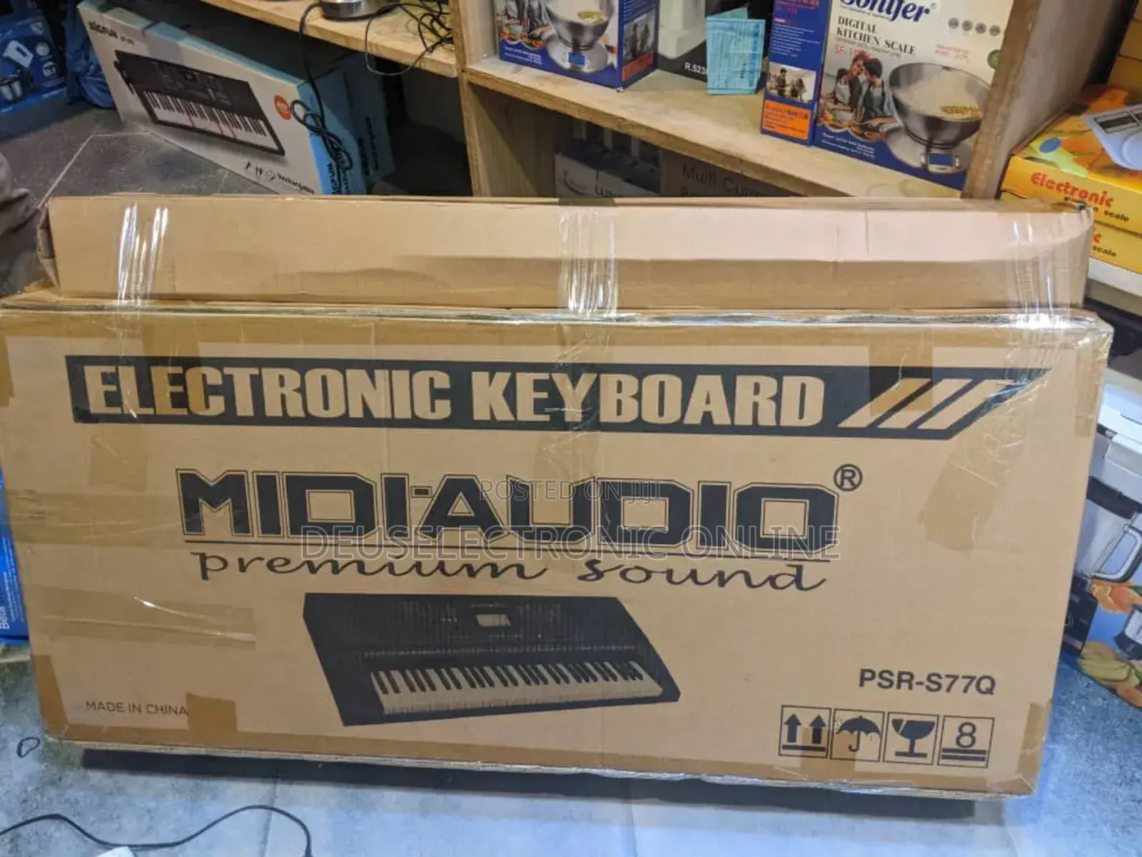 Electric Keyboard Midiaudii PSR S77q