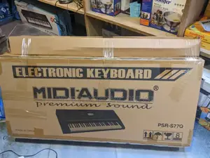 Electric Keyboard Midi Audio PSR S77q With Midi Stand
