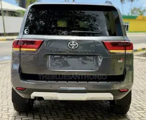 Toyota Land Cruiser 2023 Gray