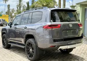 Toyota Land Cruiser 2023 Gray