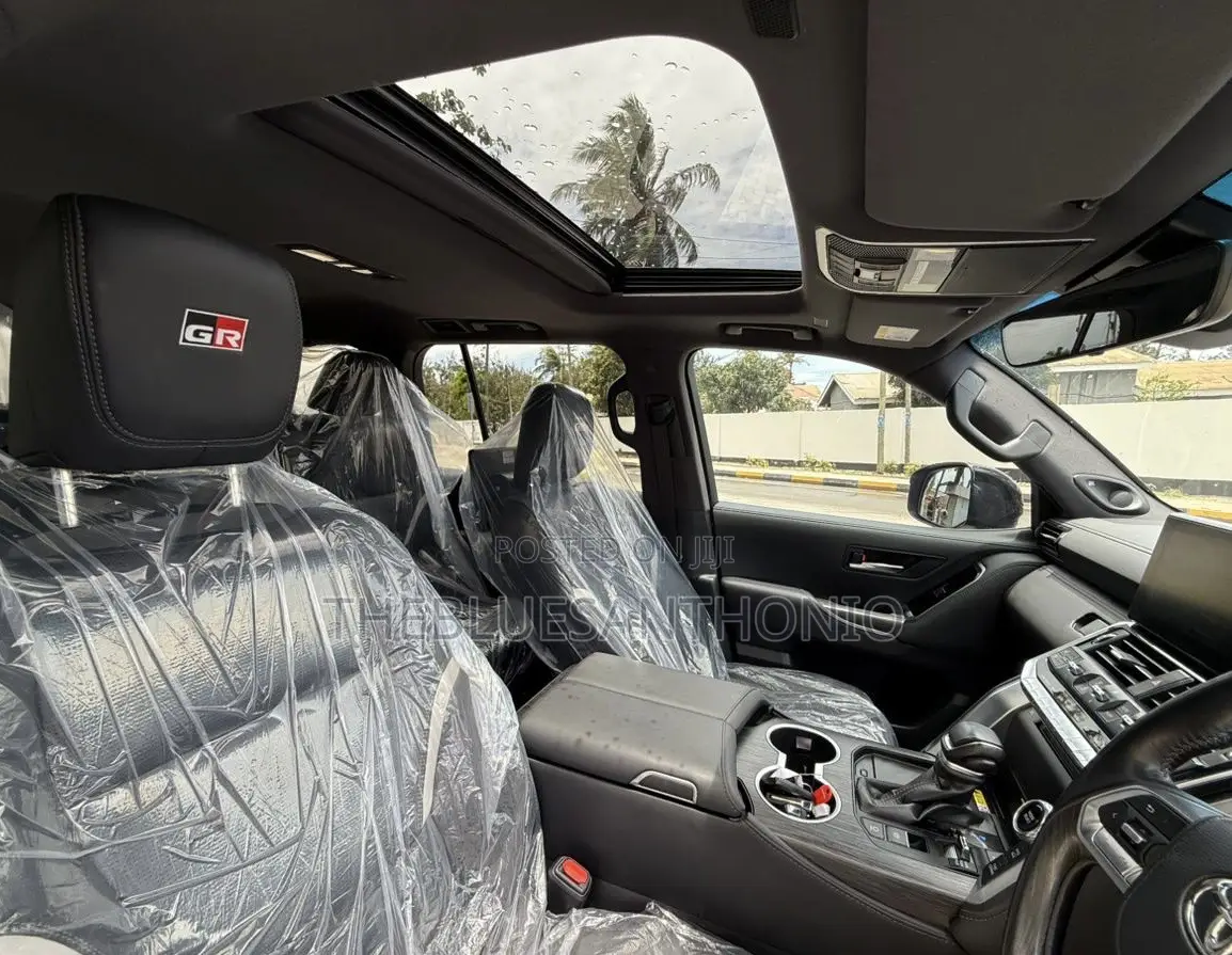 Toyota Land Cruiser 2023 Gray