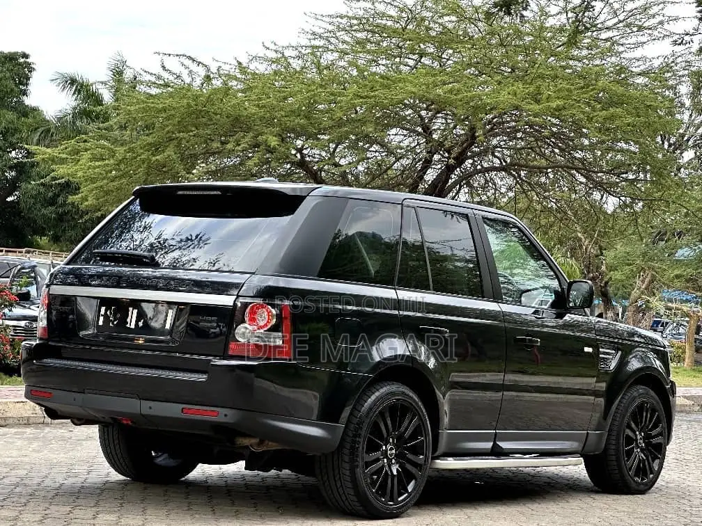 Land Rover Range Rover Sport 2011 Black