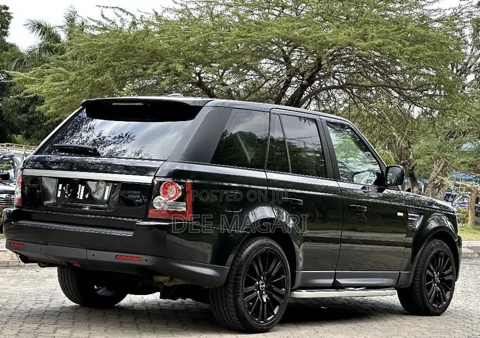 Land Rover Range Rover Sport 2011 Black