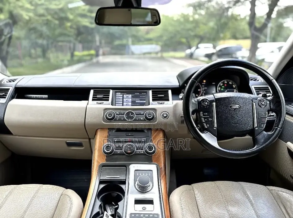Land Rover Range Rover Sport 2011 Black