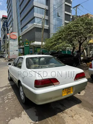 Toyota Cresta 2001 White