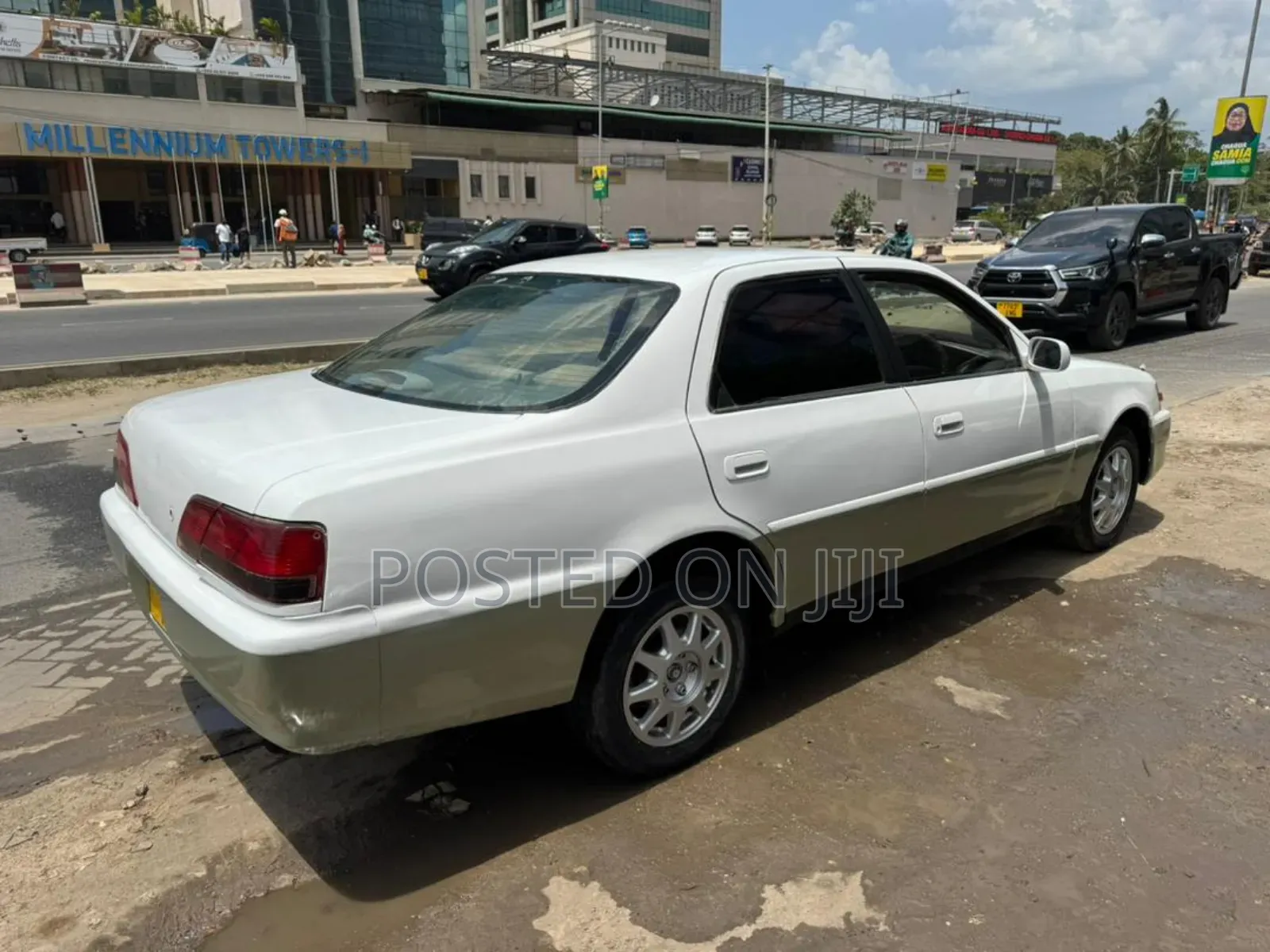 Toyota Cresta 2001 White