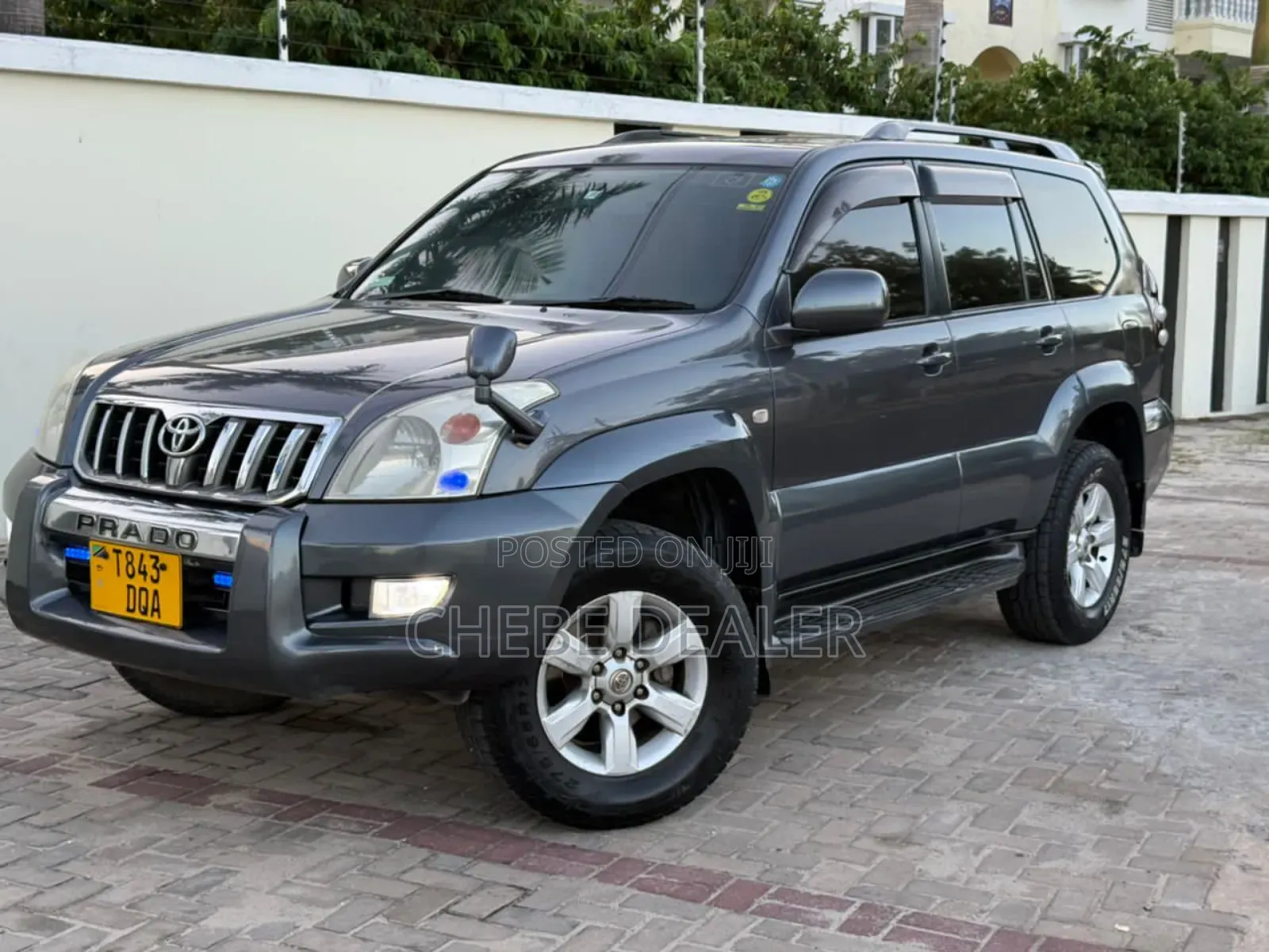 Toyota Land Cruiser Prado 2005 Gray