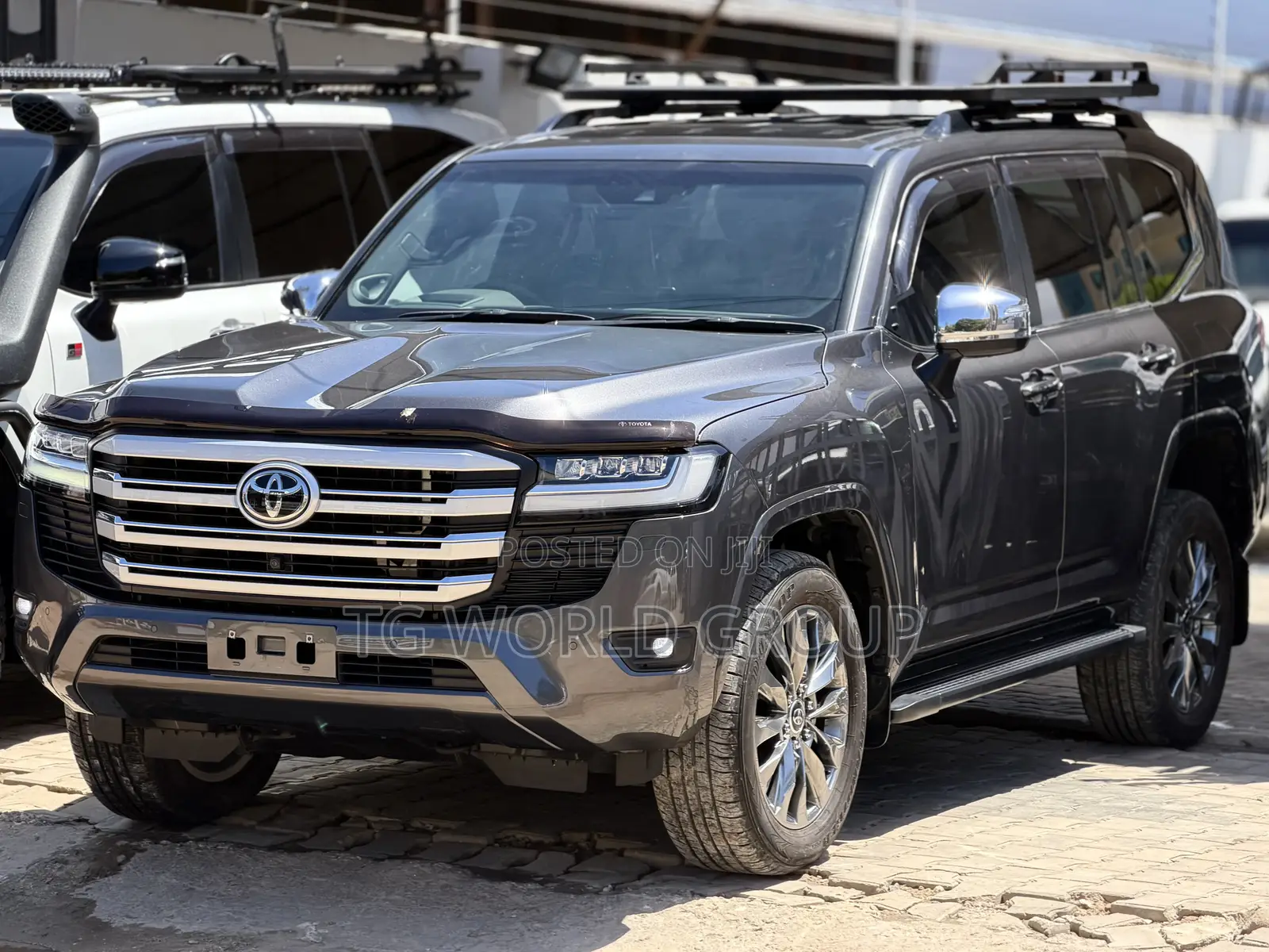 Toyota Land Cruiser LC300 2023 Gray