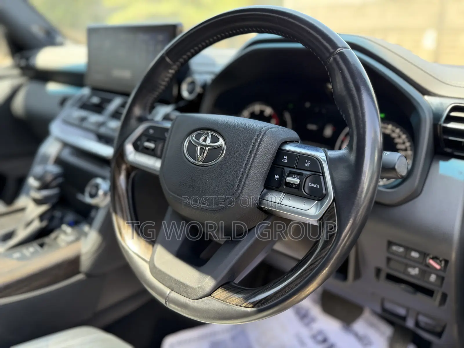 Toyota Land Cruiser LC300 2023 Gray