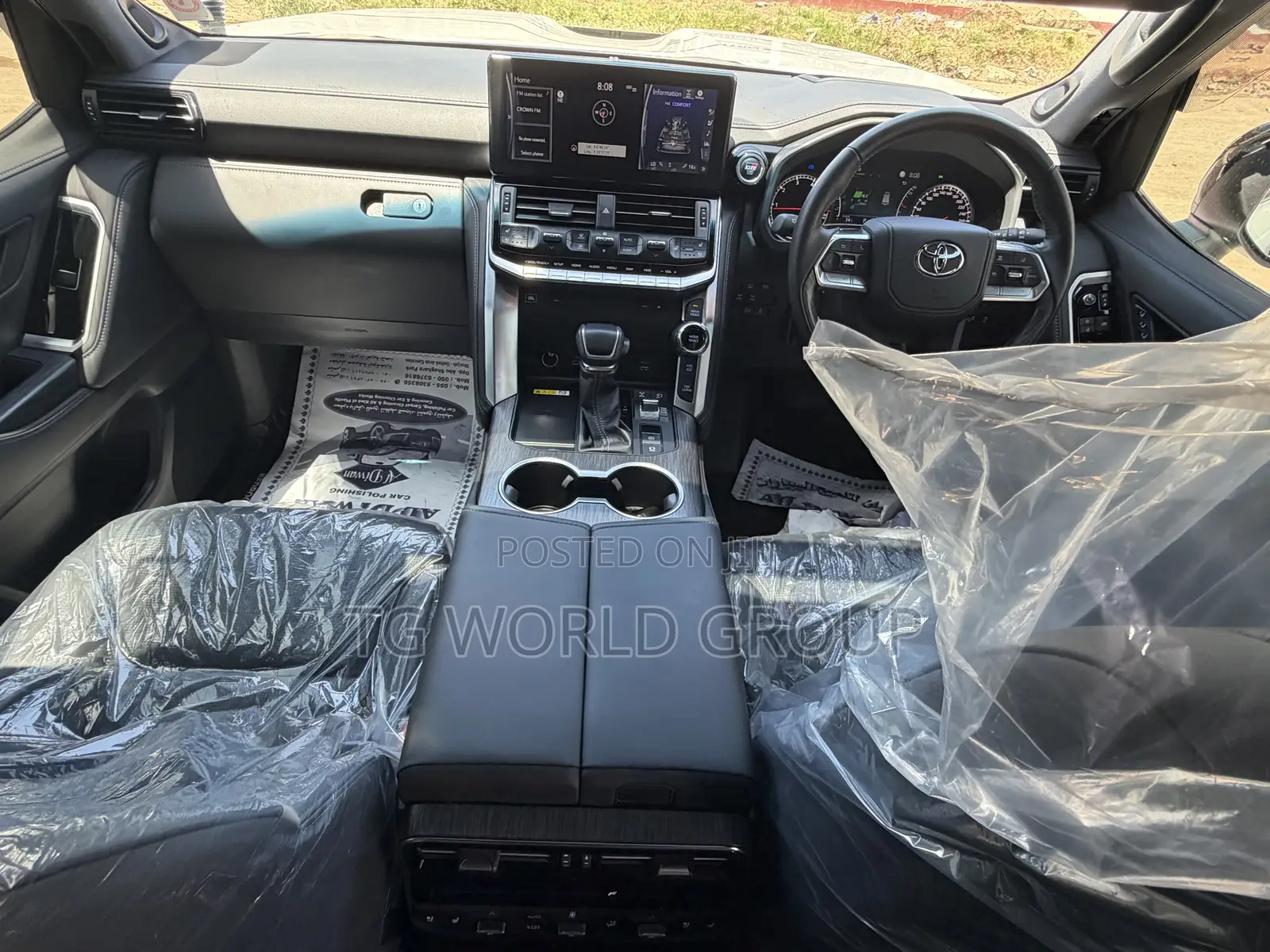 Toyota Land Cruiser LC300 2024 White