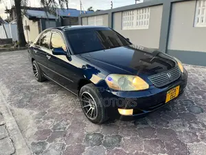 Toyota Mark II 2002 Blue