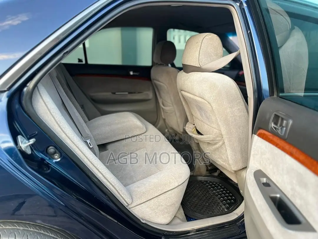 Toyota Mark II 2002 Blue