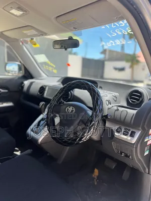Toyota Corolla Rumion Hatchback 1.5 FWD 2008 Silver