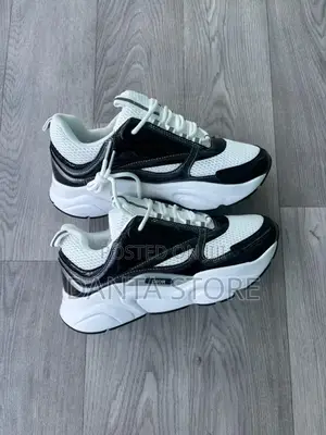 Dior Hommie Sneakers
