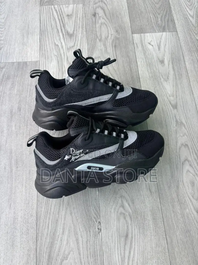 Dior Hommie Sneakers