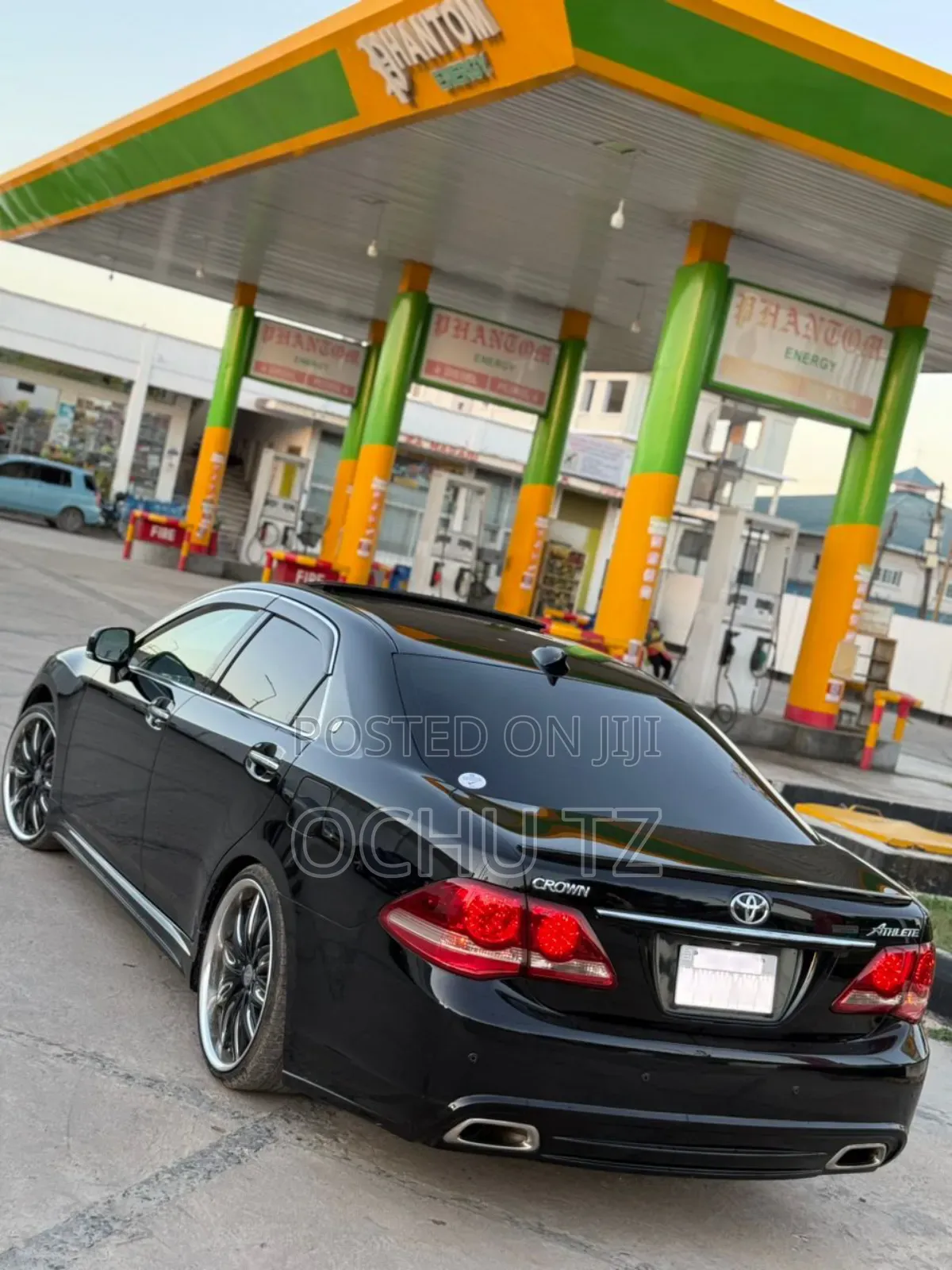 Toyota Crown 2010 Black