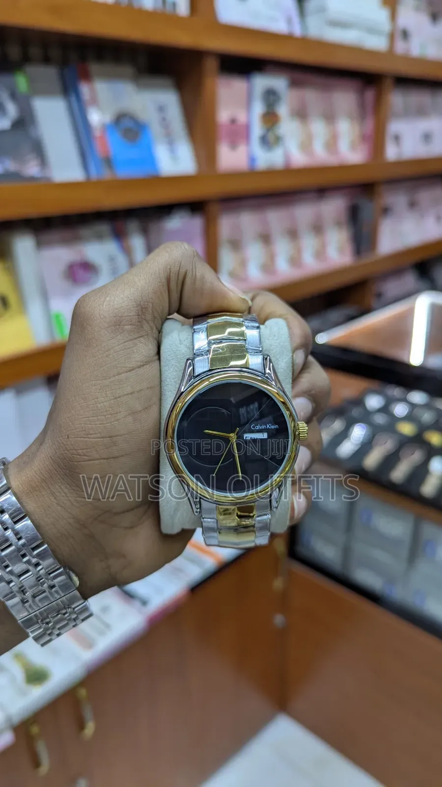 Saa or Watches Water Resistant Stainless Steel Unisex