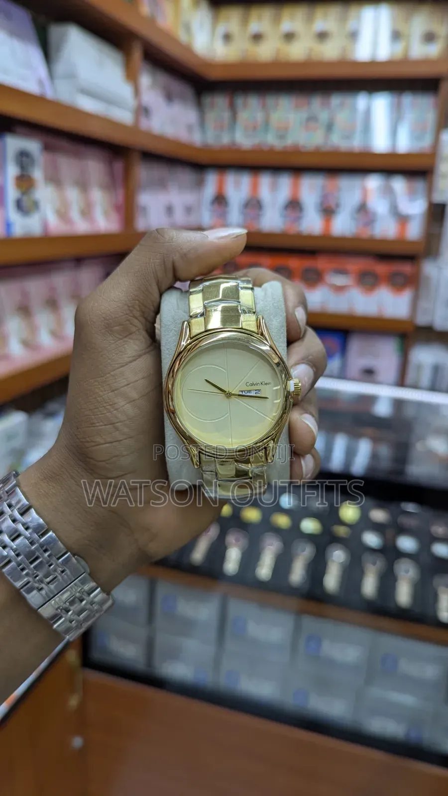 Saa or Watches Water Resistant Stainless Steel Unisex