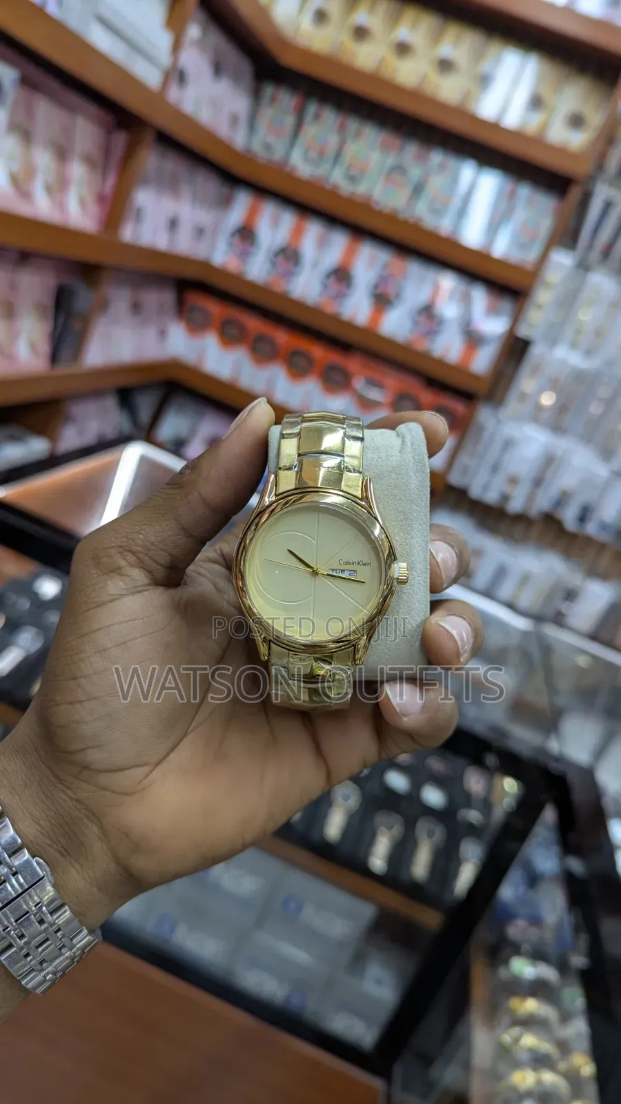 Saa or Watches Water Resistant Stainless Steel Unisex