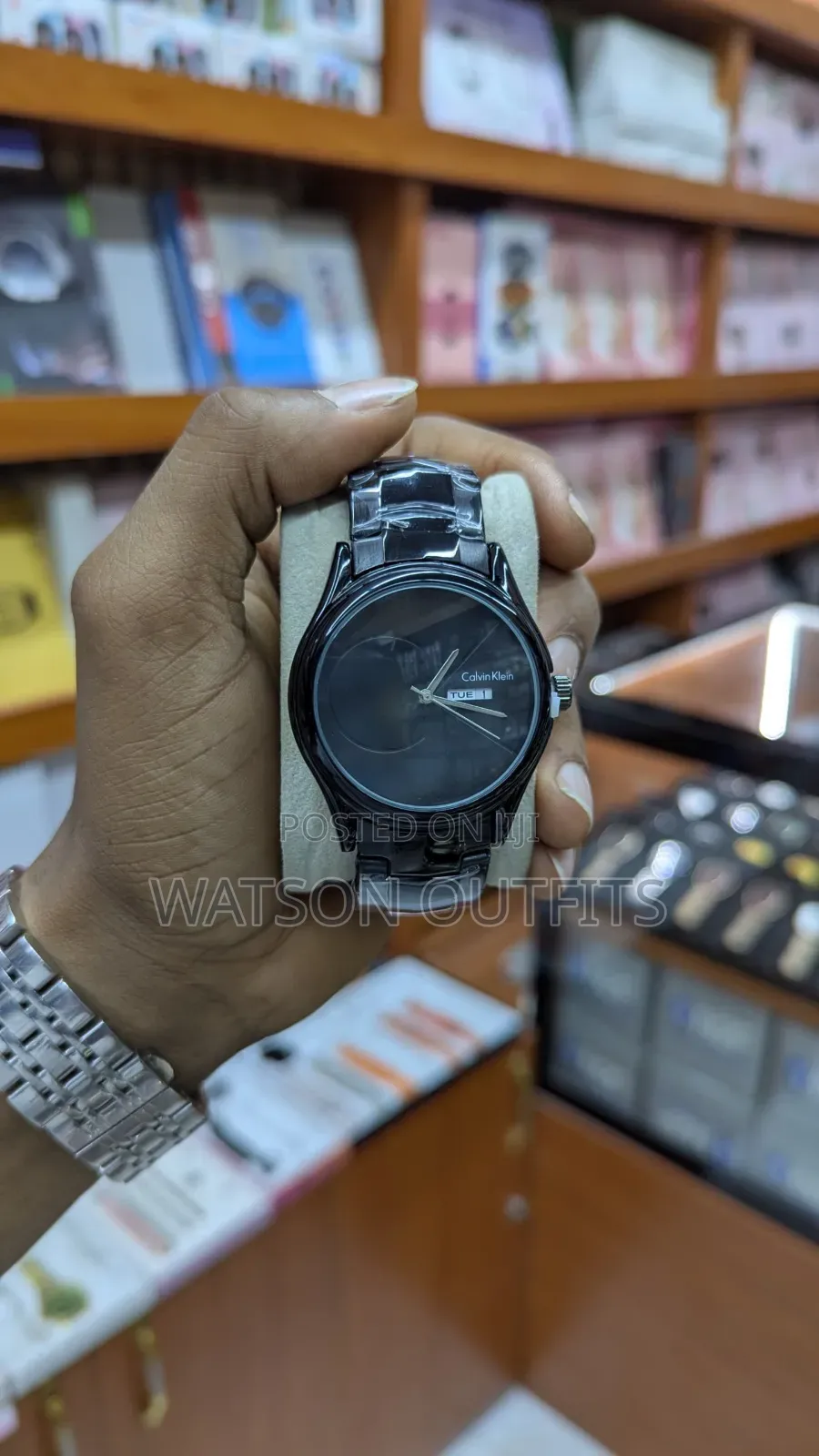 Saa or Watches Water Resistant Stainless Steel Unisex