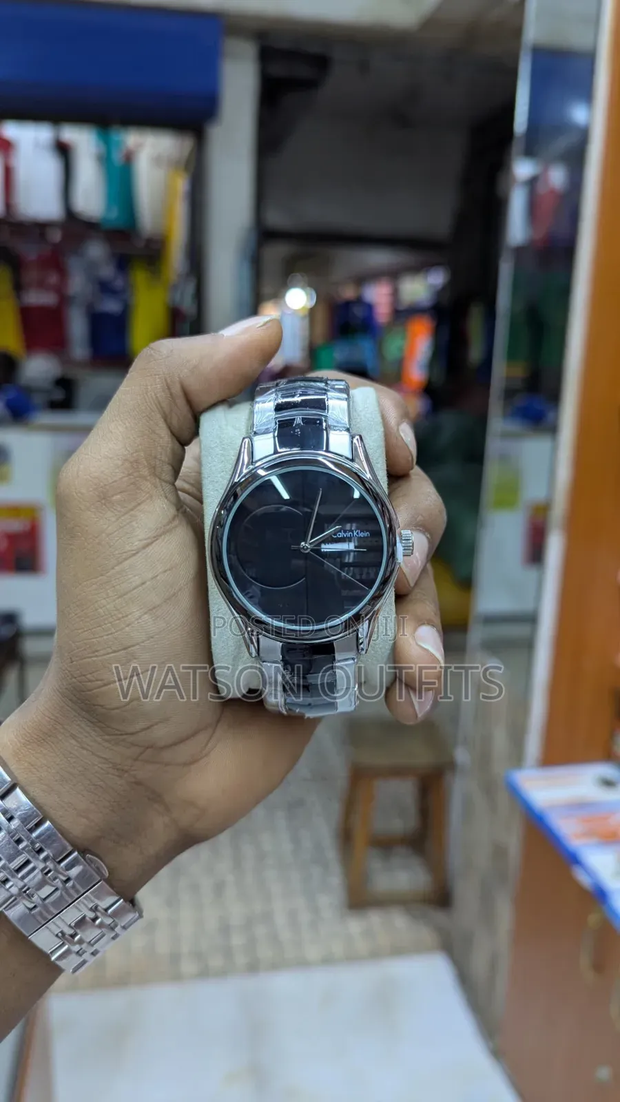 Saa or Watches Water Resistant Stainless Steel Unisex