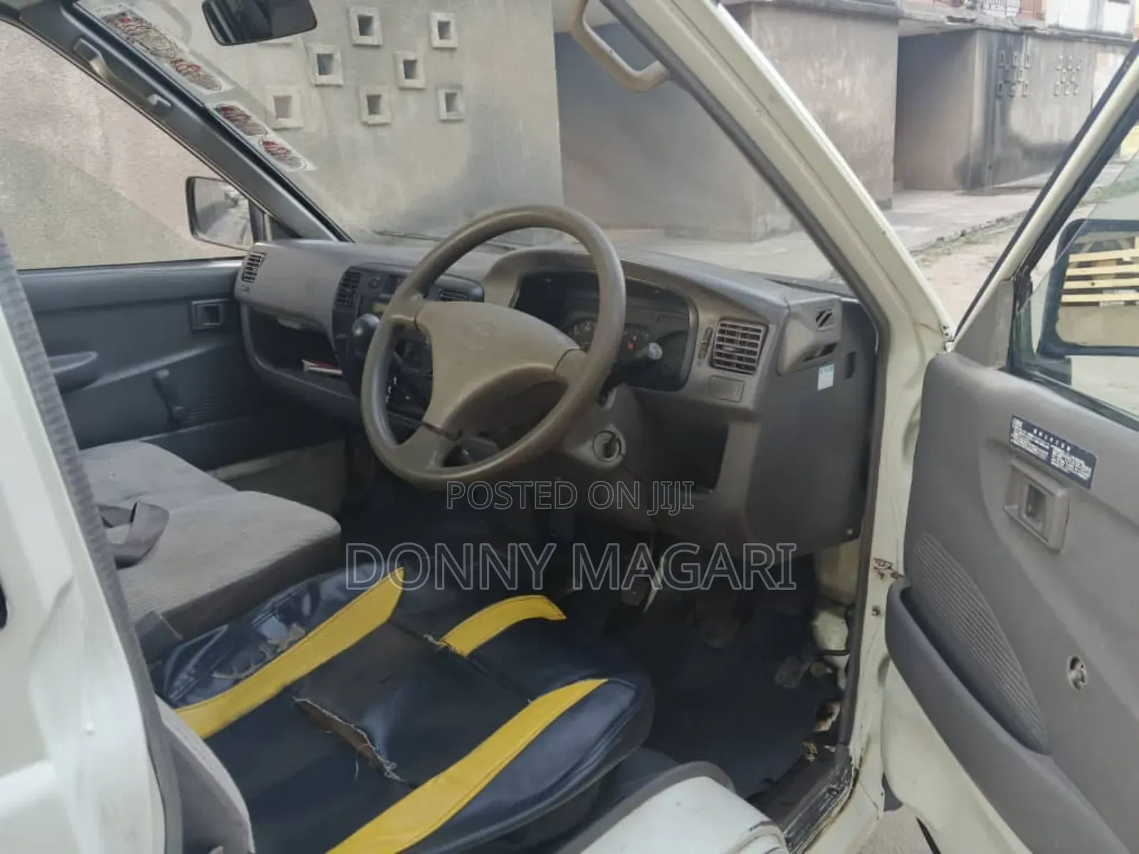 Toyota Noah 2003 Black