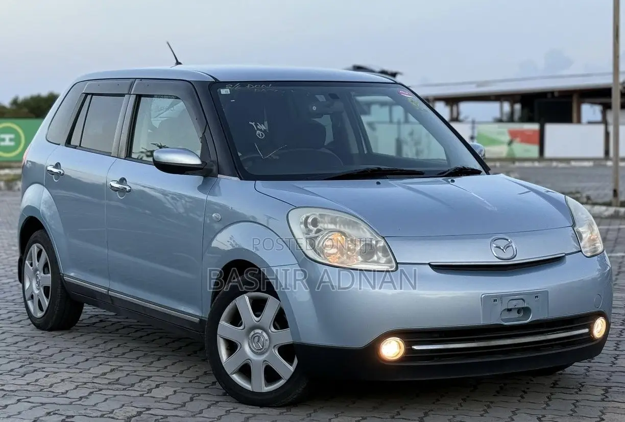 Mazda Verisa 2008 Blue