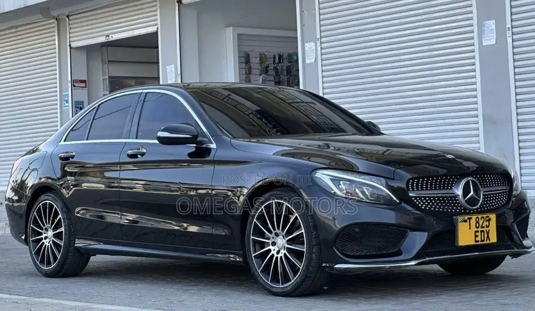 Mercedes-Benz C-Class 2014 Black