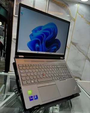 Laptop Lenovo Thinkpad P15s 96GB Intel Core I9 SSD 2T