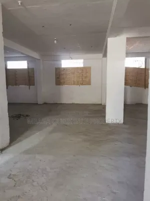 Godown Area SQM 100 for Rent at Kariakoo