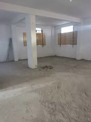 Godown Area SQM 100 for Rent at Kariakoo