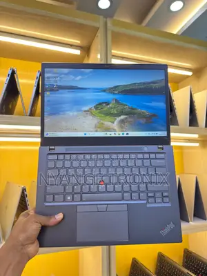 Laptop Lenovo Thinkpad T14s Gen 2 16GB Intel Core I7 SSD 512GB