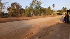 1acre Na Miembe Linauzwa Kongowe