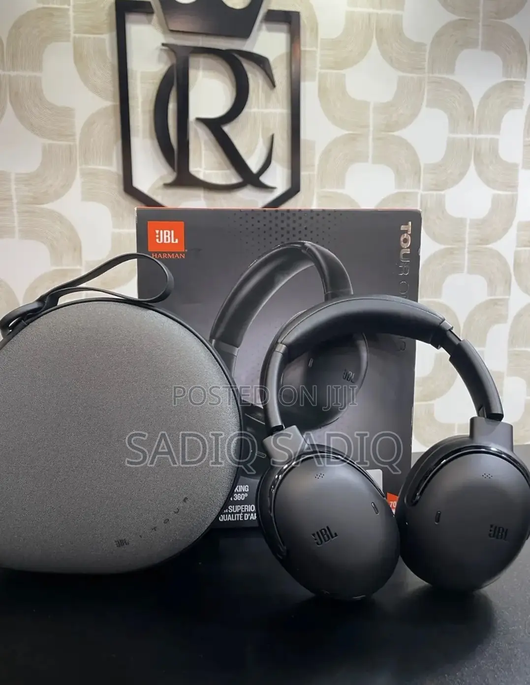 JBL Tourone M3