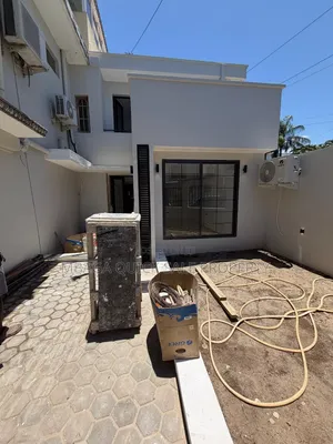 3bdrm House in Upanga for rent