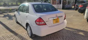 Nissan Tiida 2005 White
