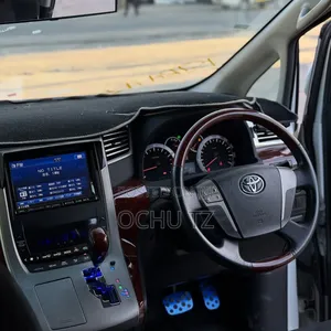 Toyota Vellfire 2010 White
